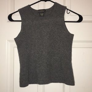Cashmere peplum grey top